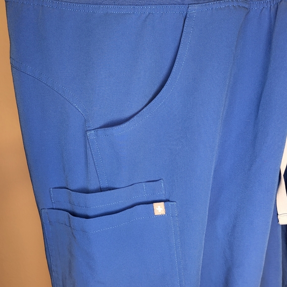 Figs Kade Blue Straight Leg Scrubs Size XXL Tall - Picture 3 of 9